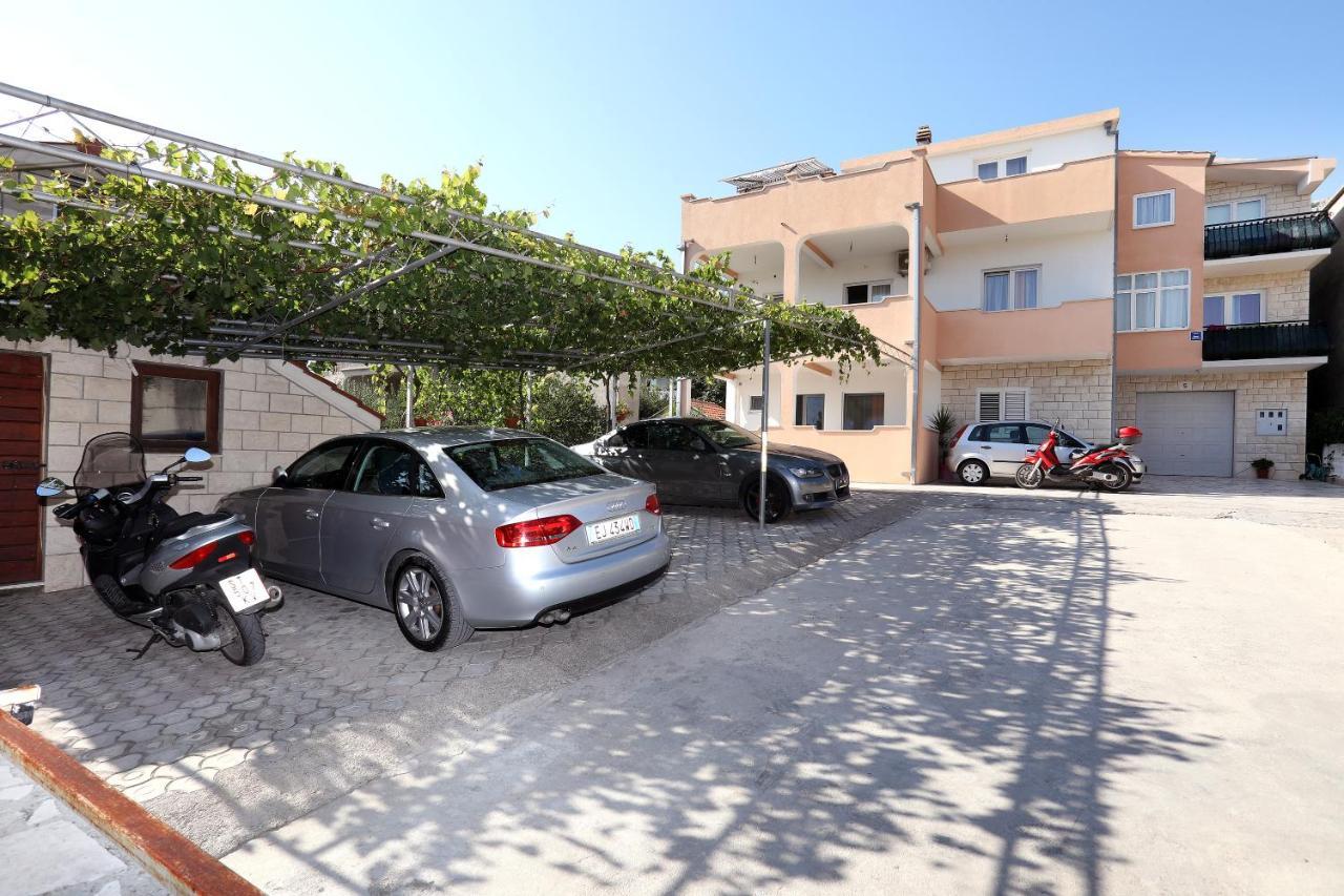Apartment Ivan Kaštel Sućurac Buitenkant foto
