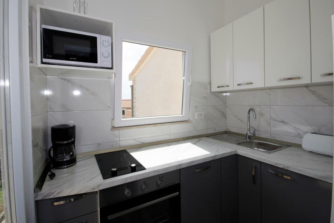 Apartment Ivan Kaštel Sućurac Buitenkant foto