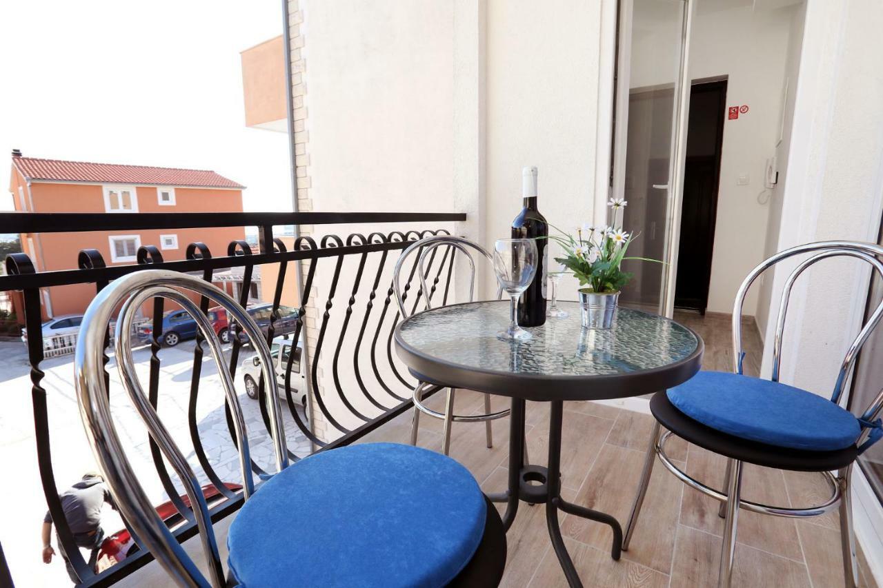 Apartment Ivan Kaštel Sućurac Buitenkant foto