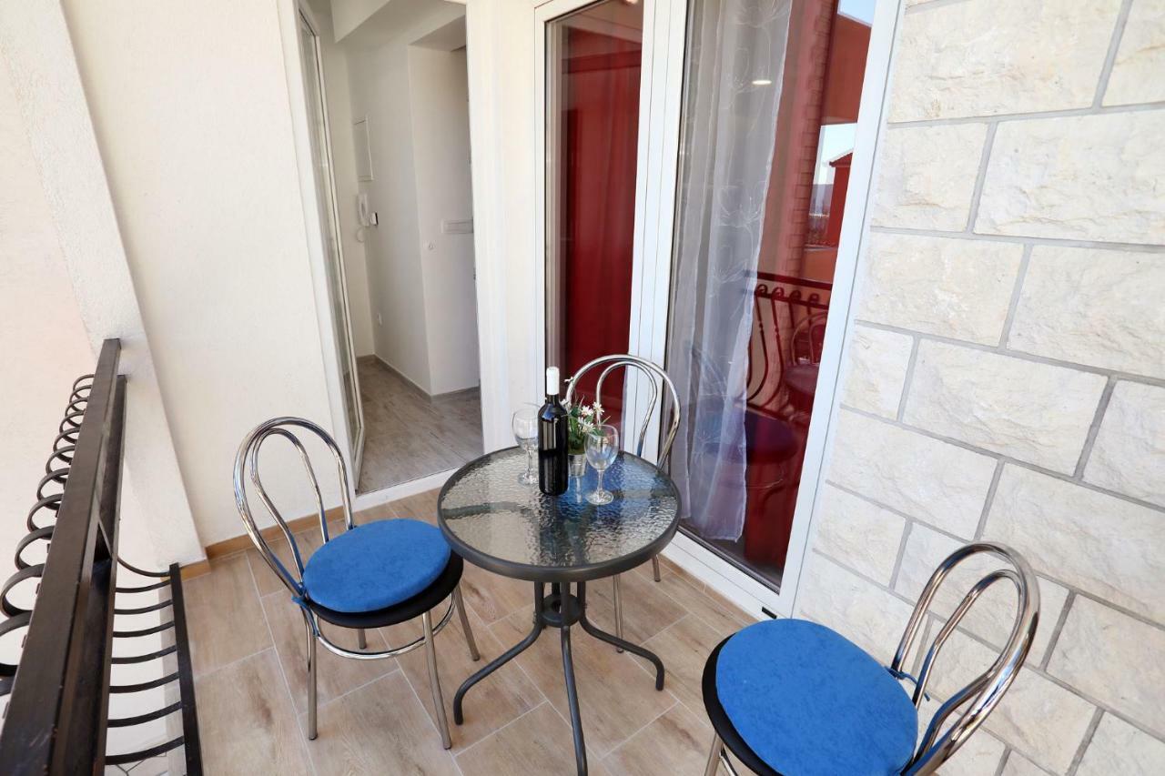 Apartment Ivan Kaštel Sućurac Buitenkant foto